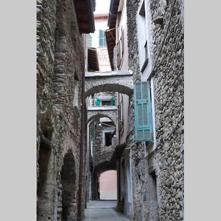 Alloggio Per Vacanze A Isolabona Extérieur photo