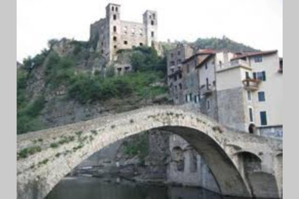 Alloggio Per Vacanze A Isolabona Extérieur photo